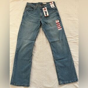 NWT Wrangler Relaxed Fit Bootcut Light Blue Jeans, Size 32x34